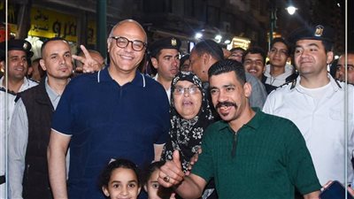 محافظ الإسكندرية يتفقد حي المنتزه ثان ويستمع شكاوى المواطنين