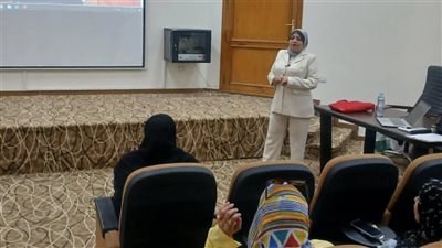 انطلاق دورة “ الاعلام والوعى المجتمعى”  بديوان عام محافظة البحر الأحمر