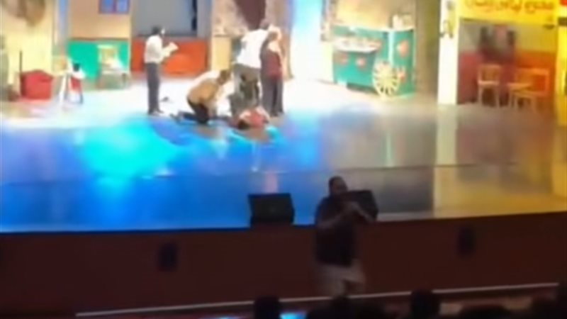 مسرح كلية الحقوق بجامعة حلوان