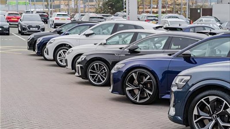  طوابير طويلة في ألمانيا لقائدي السيارات