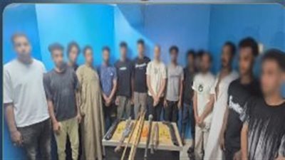 معركة شوارع بالأسلحة النارية والبيضاء بين 16 شخصا في أسوان.. وهذه عقوبة المتهمين