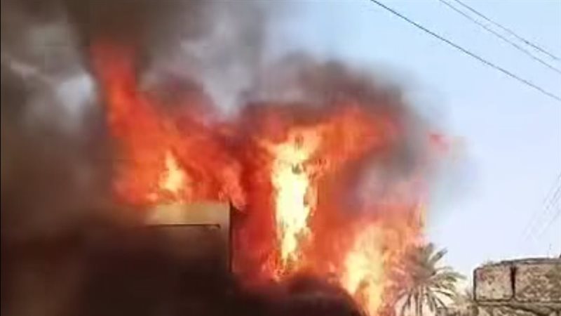 لحظة اشتعال النيران 