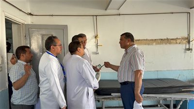 محافظ قنا يفاجئ مستشفى قوص المركزي.. ويوجه بمضاعفة طلبات العلاج على نفقة الدولة