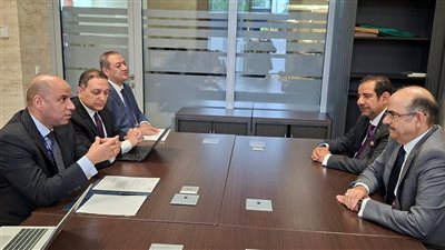 وزير العمل يلتقي بنظيره البحريني لتبادل الخبرات في مجالات التدريب والتشغيل 