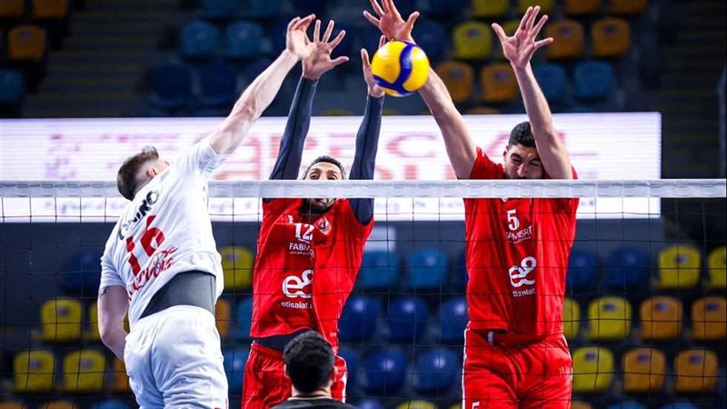 طائرة الأهلي والزمالك