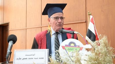 محافظ الغربية يشهد مناقشة دكتوراه لبطل أكتوبر ويشيد بمسيرته الوطنية والعلمية الملهمة