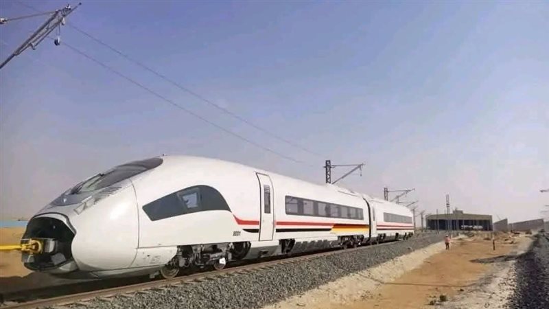القطار السريع 