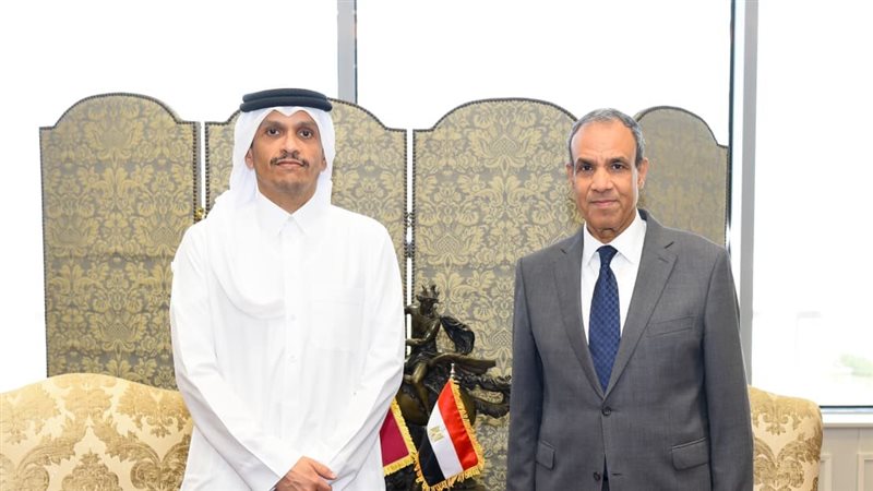 وزير الخارجية يستقبل رئيس مجلس الوزراء القطري