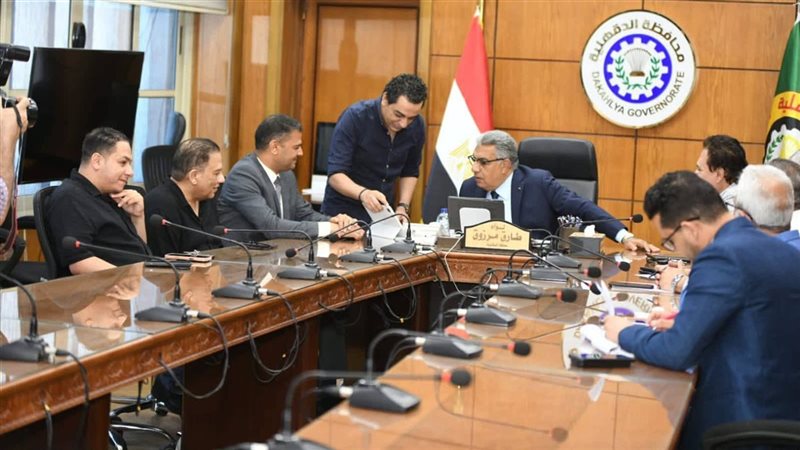 الاستعدادات للدورة الجديدة من المهرجان القومي للمسرح المصري