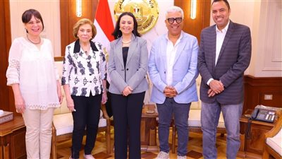 وزيرة التضامن الاجتماعي تستقبل وفد مهرجان أسوان الدولي لأفلام المرأة  