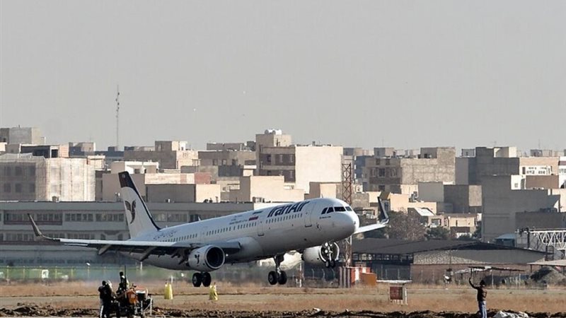 إيران تعلّق الرحلات الجوية