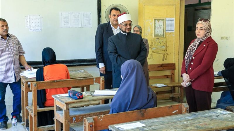 جانب من امتحانات الثانوية الأزهرية