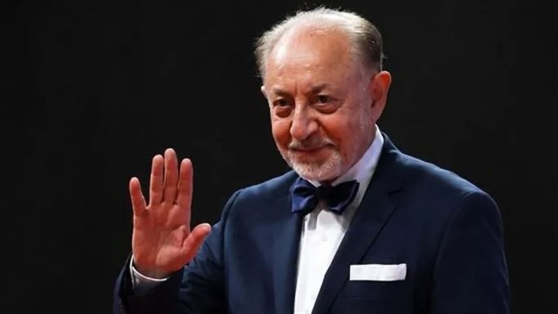 الفنان القدير عبد العزيز مخيون