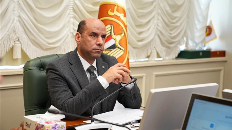 وزير العمل 