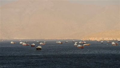 الجيش الإيراني يمنع ناقلة نفط متسللة من دخول مضيق هرمز