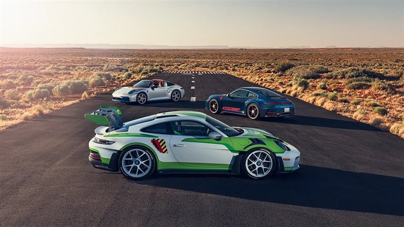 بورشه تطلق 3 نسخ فريدة من 911 
