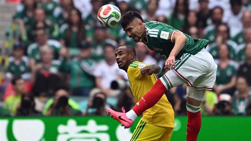 المكسيك وجنوب أفريقيا