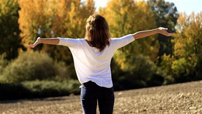 دراسة تكشف كيف تحميك شاشات كأس العالم من الاكتئاب والوحدة