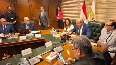 نواب وشيوخ في جولة بمطار القاهرة.. ومبنى ركاب جديد يستوعب 40 مليون مسافر سنويًا