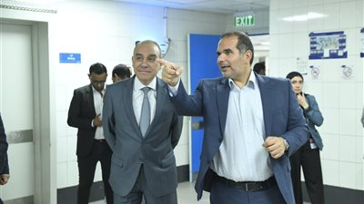 رئيس هيئة الاستعلامات يشيد بمستشفى الناس: نموذج رائد لشراكة الدولة والمجتمع المدني