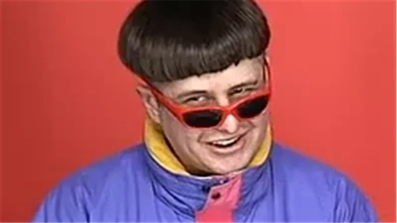 المغني Oliver Tree