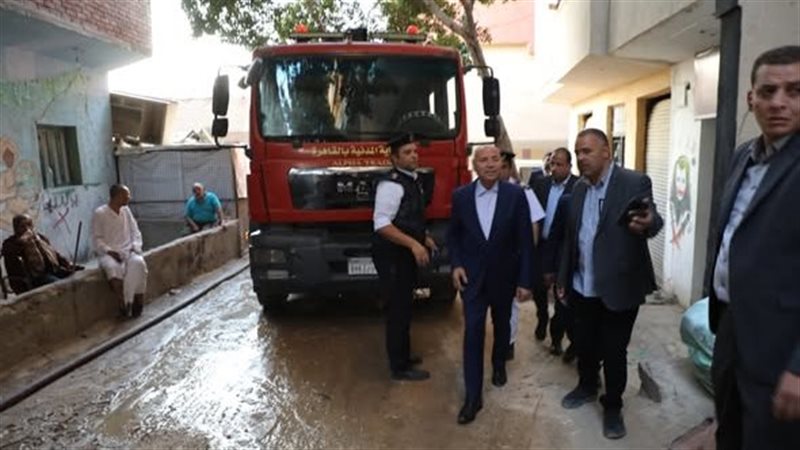 محافظ القاهرة يتابع عمليات التبريد بعد السيطرة على الحريق 