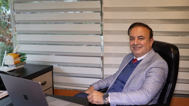 الدكتور أحمد يونس 
