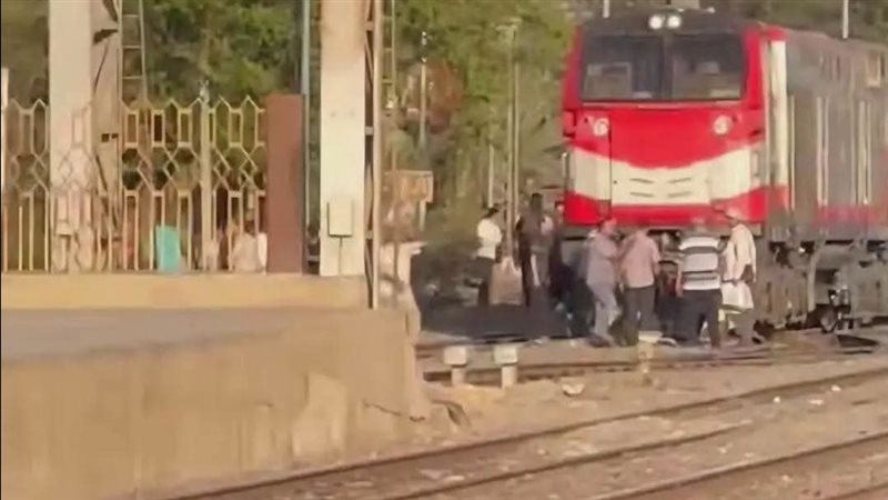 خروج قطار عن القضبان بطنطا