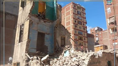 الإسكندرية تزيل 17 عقارًا آيلًا للسقوط في العجمي والجمرك حفاظًا على الأرواح
