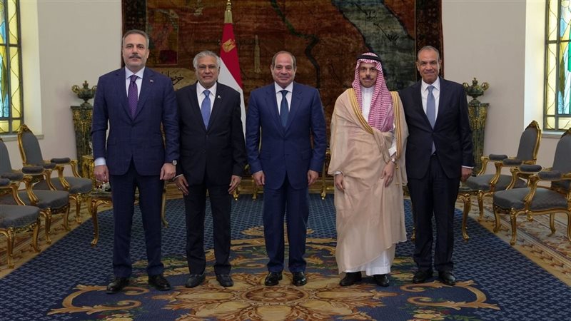 الرئيس السيسي ووزراء الخارجية
