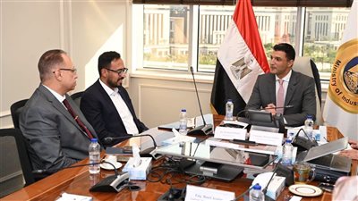 وزير الصناعة يبحث توسعات «جوتن مصر» لتعميق التصنيع المحلي وزيادة صادرات الدهانات