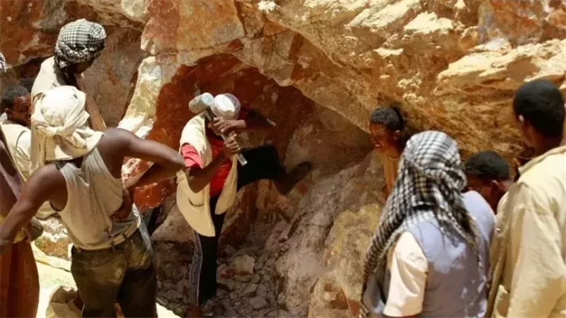 التنقيب العشوائي عن الذهب
