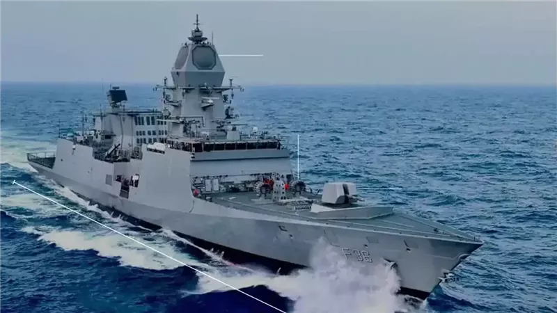  تفاصيل أقوى سفن الأسطول الهندي الجديد