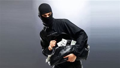 سقوط سائق في واقعة نصب على خليجي بـ5 آلاف دولار..وهذه عقوبته بالقانون