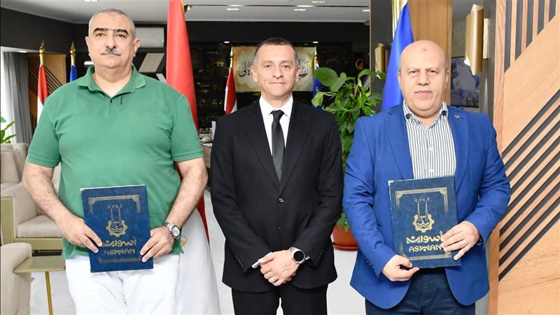 نقل تبعية وإدارة قرى العون بأسوان 