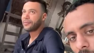 كزبرة يمازح محمد إمام من كواليس مسلسل كوبرا