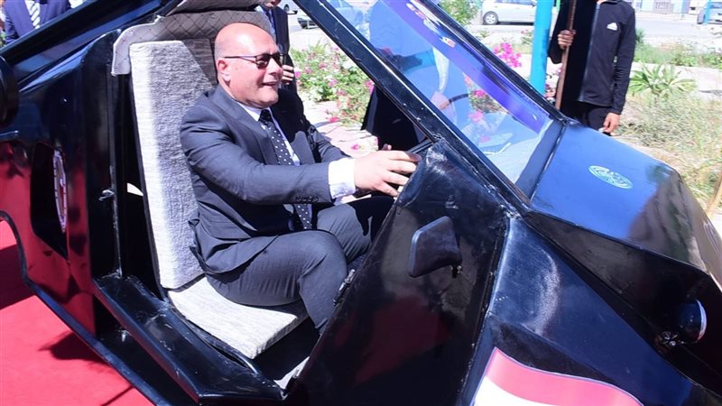 جانب السيارة