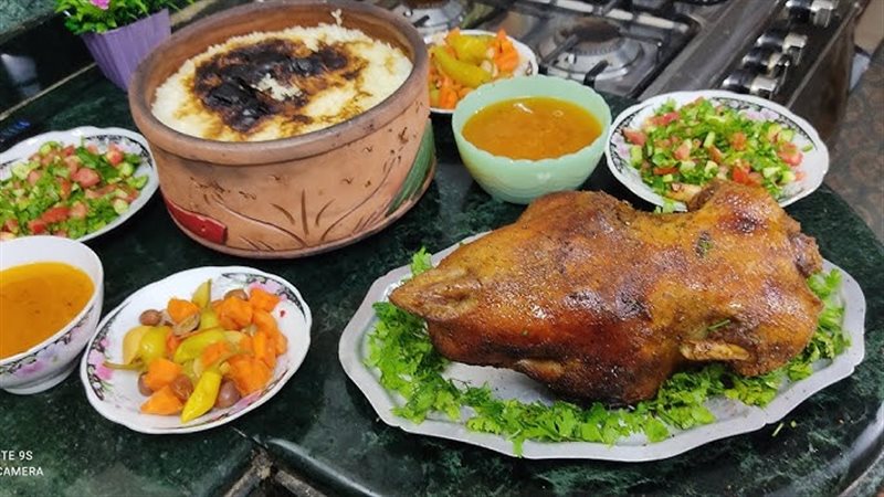 الوزة المحشية بالأرز واللحم المفروم