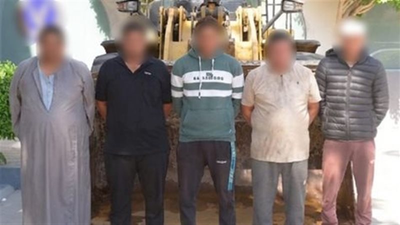 المتهمون 