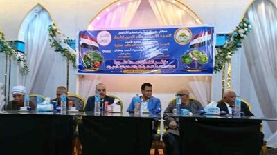 انطلاق فعاليات الحملة القومية لمكافحة دودة حفار الطماطم بمركز إسنا