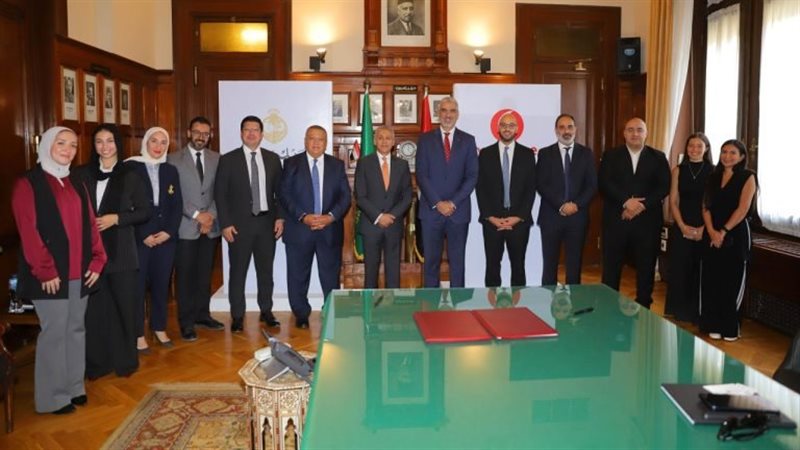 قيادات بنك مصر وفودافون 