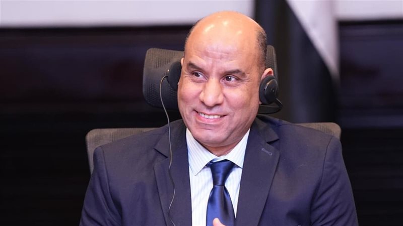 وزير العمل 