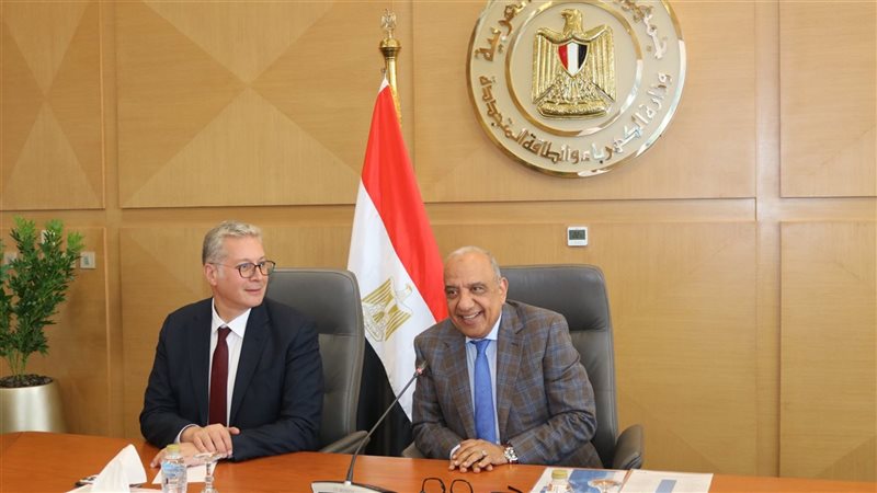 البترول والكهرباء 