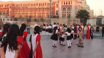 كسروا الكافية بسبب قطع الصوت .. فرحة الفوز اتحولت لخناقة شوارع