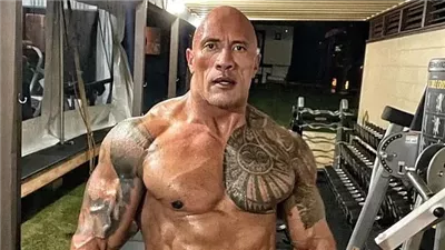 دواين جونسون يحسم موقفه من السياسة ويشعل الجدل مجدداً