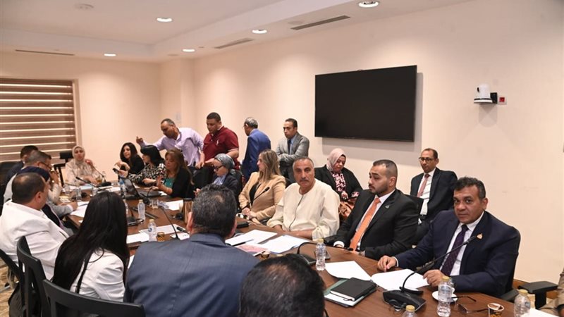 خلال اجتماع اللجنة