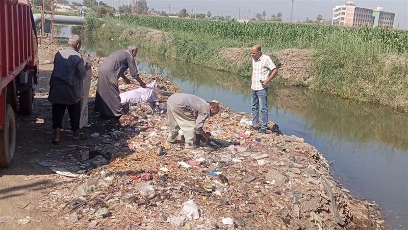 رفع القمامة والمخلفات 