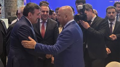 كامل الوزير ونائب الرئيس التركي يبحثان تعزيز الشراكة الاستراتيجية بالنقل واللوجستيات