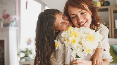 منها يوم بلا ضغوطات، أفكار بسيطة تصلح هدايا مثالية للأم في عيدها