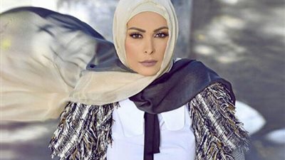 بعد تصدرها التريند، أمل حجازي ترد على جدل خلع الحجاب